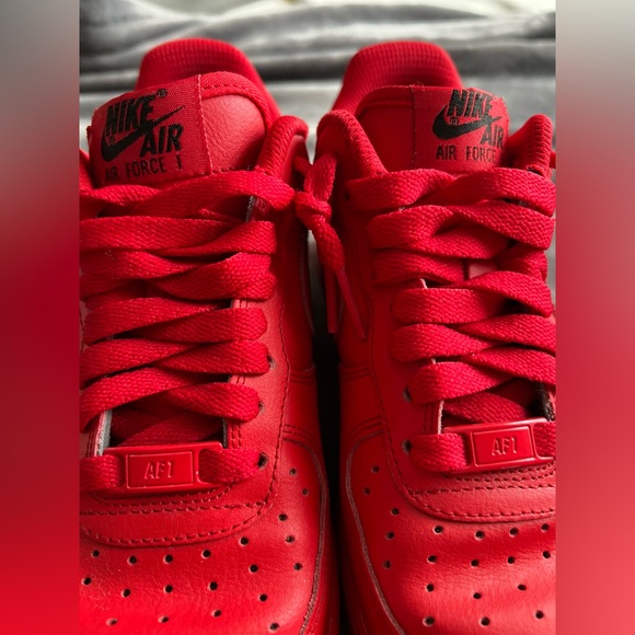NIKE AIR FORCE ONES RED CUSTOMIZED SIZE 6 color red great condition - Picture 7 of 7